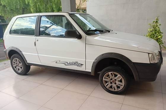 FIAT UNO 1.0 MPI MILLE WAY ECONOMY 8V FLEX 2P MANUAL FIAT UNO 1.0 MPI MILLE WAY ECONOMY 8V FLEX 2P MANUAL